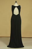 2024 Sexy Open Back Scoop Evening Dresses Sheath With Beads And PEEZH3A2