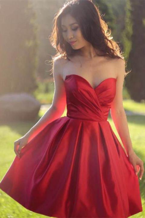 Sweetheart Simple Pleated Red Strapless Satin Party Dresses Short Homecoming Dresses
