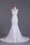2024 Wedding Dresses Strapless Mermaid Chapel Train With Applique PALNQSED