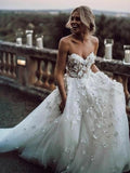 A-Line/Princess Sleeveless Tulle Sweetheart Applique Court Train Wedding Dresses TPP0006287