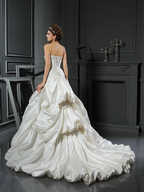 Ball Gown Sweetheart Beading Applique Sleeveless Long Satin Wedding Dresses TPP0006555