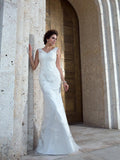 Trumpet/Mermaid V-neck Applique Sleeveless Long Net Wedding Dresses TPP0006703