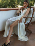 A-Line/Princess Chiffon V-neck Applique Sleeveless Floor-Length Wedding Dresses TPP0006533