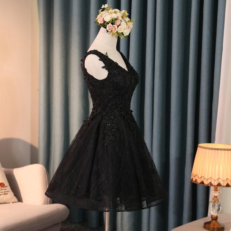 Black V Neck Cute A-Line Appliques Sleeveless Tulle Lace Beading Short Homecoming Dress